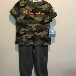 NWT Champion Shirt/Sweats Set size 24 Mo